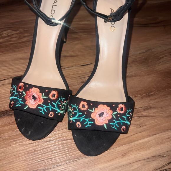 ALDO Floral Embroidered Heels Black Size 7 Ankle Strap Stiletto - Picture 1 of 12